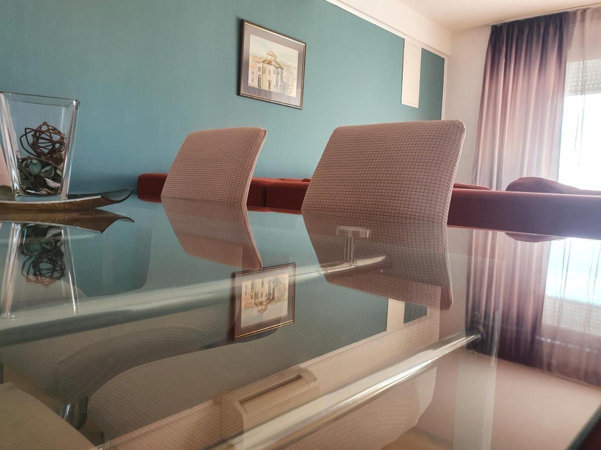 Cozy Two-Bedroom Apartment Zadar Luaran gambar