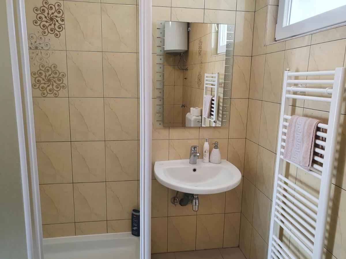 Cozy Two-Bedroom Apartment Zadar Luaran gambar
