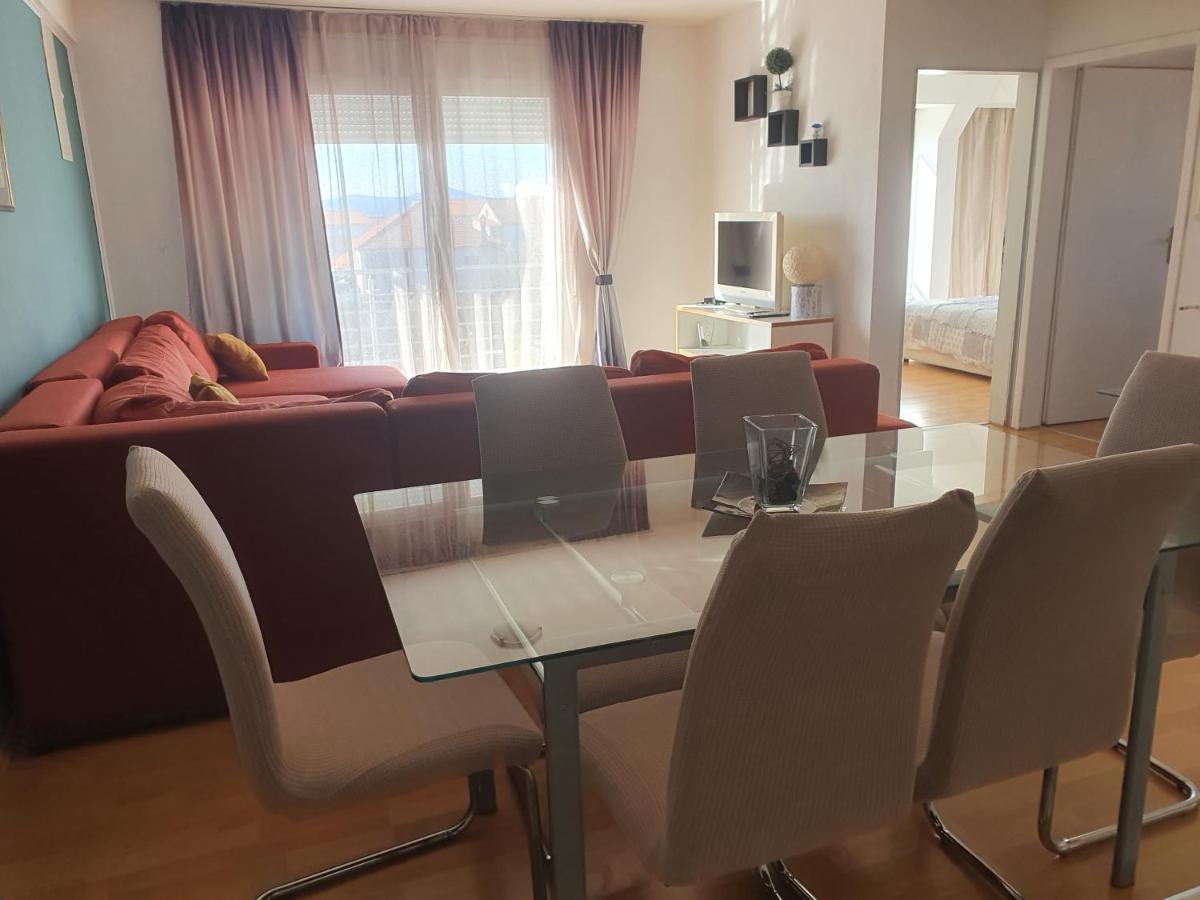 Cozy Two-Bedroom Apartment Zadar Luaran gambar