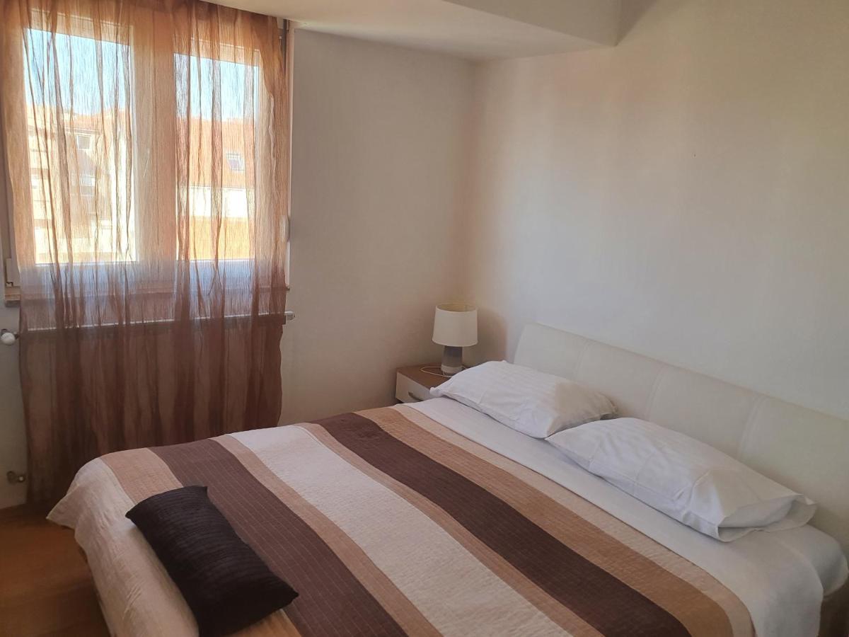 Cozy Two-Bedroom Apartment Zadar Luaran gambar