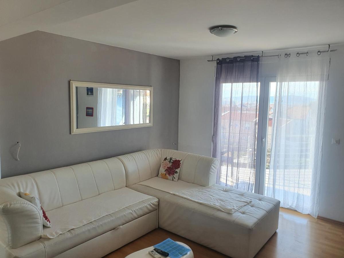 Cozy Two-Bedroom Apartment Zadar Luaran gambar